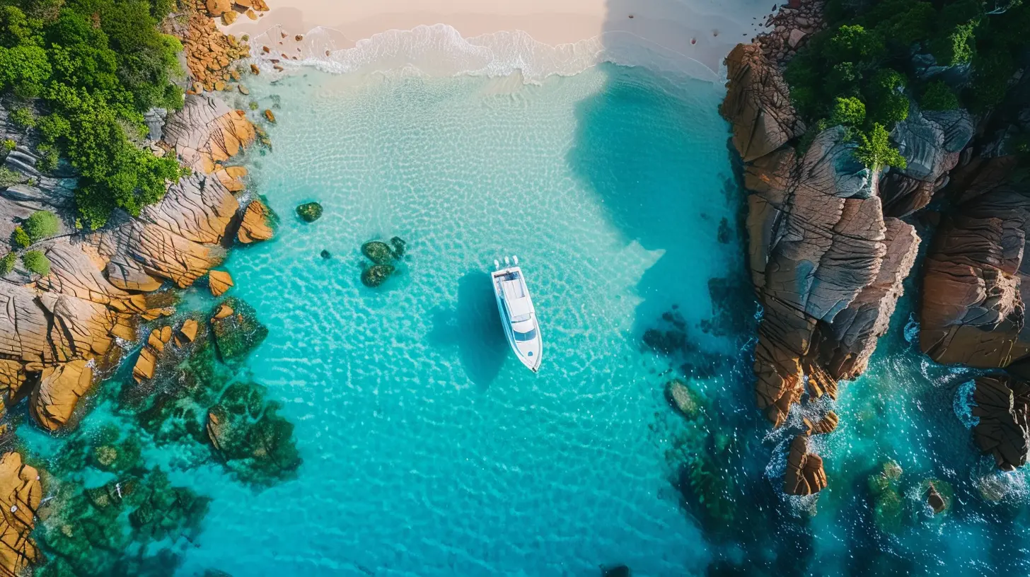 Top Websites and Apps to Score the Best Travel Discounts